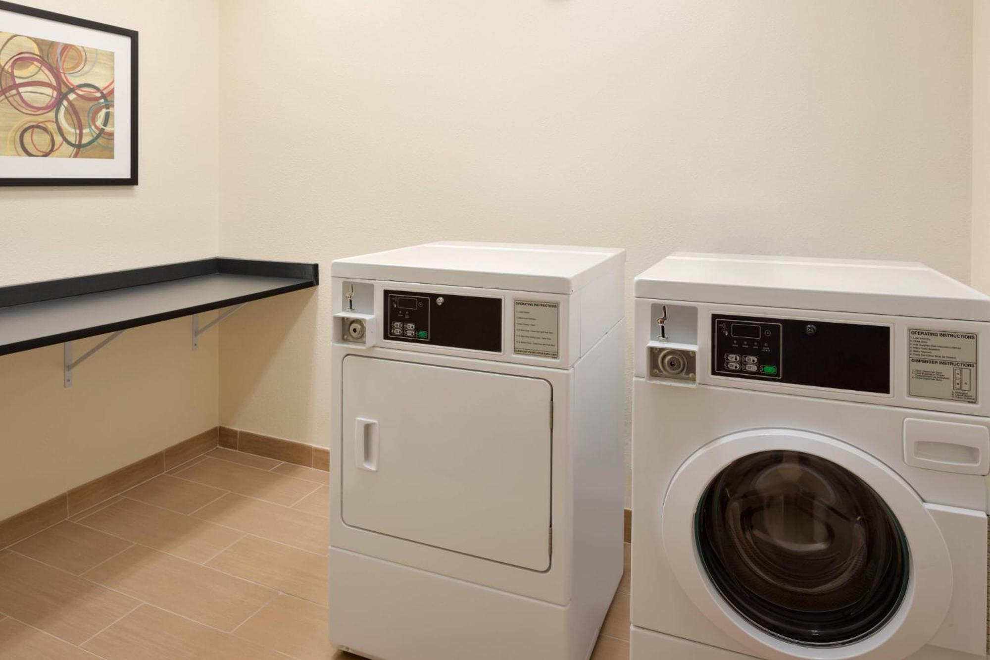 Fairfield Inn & Suites Youngstown Boardman Poland Buitenkant foto